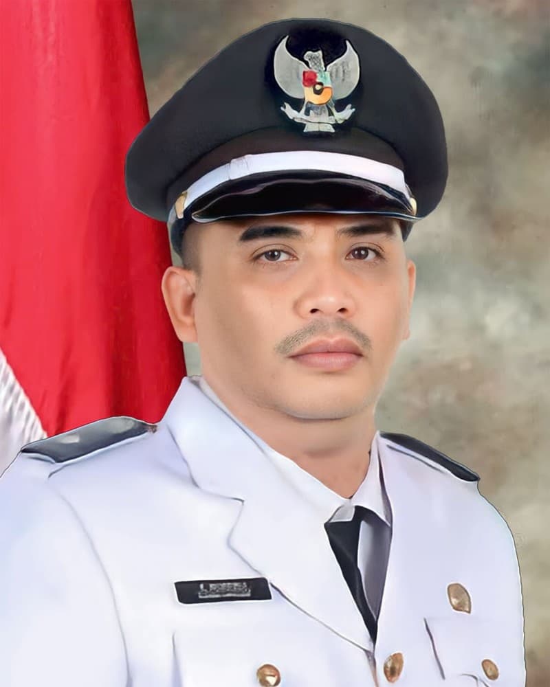 Foto E. Suherli, Kepala Desa